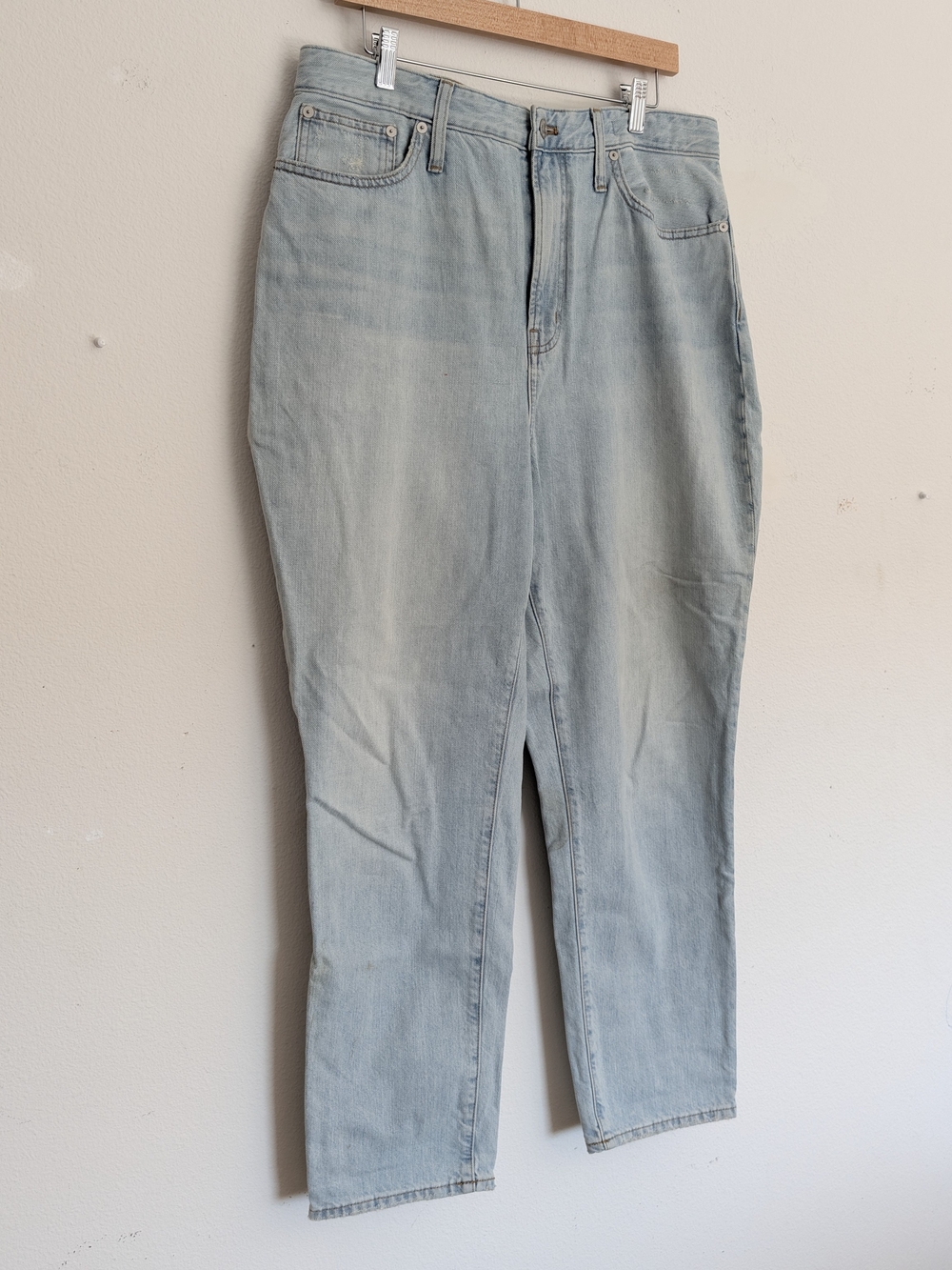 Madewell The Curvy Perfect Vintage Light Blue High-Rise Straight Jeans